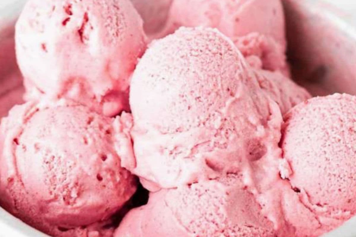 Strawberry (16 oz)