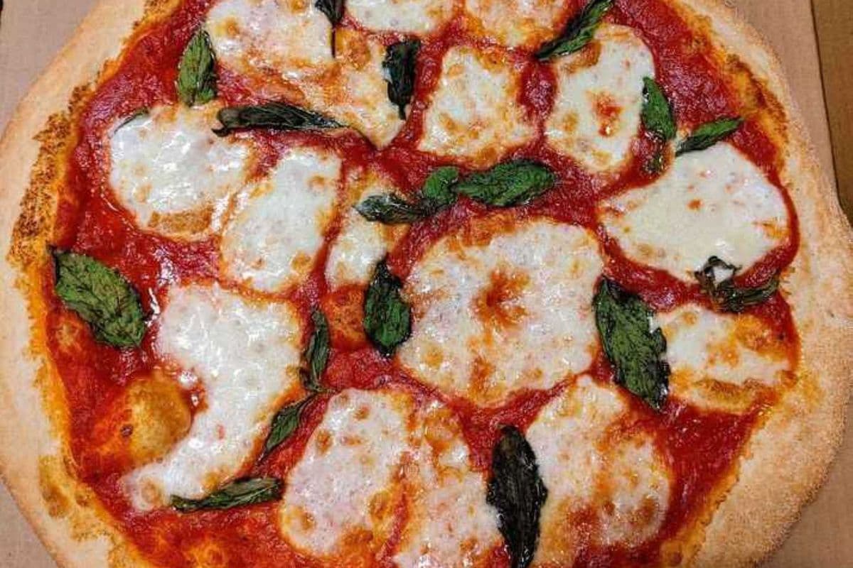 X-Large Margherita pizza