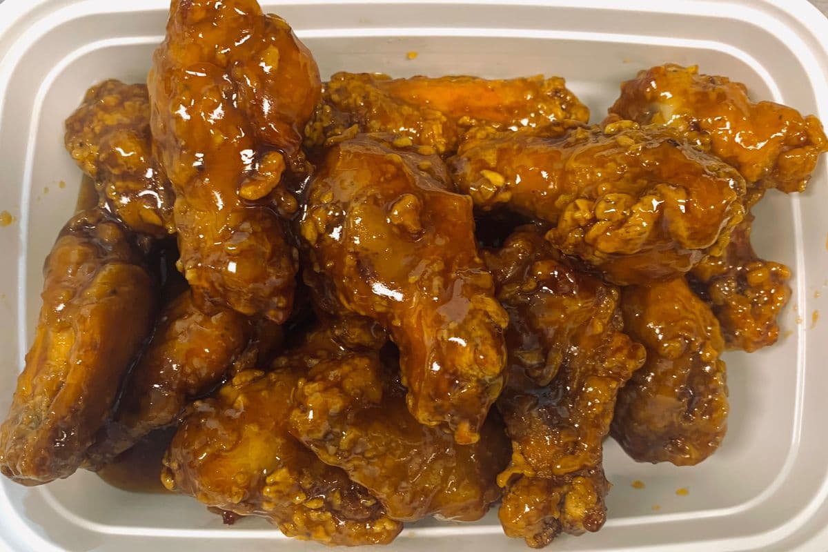 Honey garlic chicken wings(12)