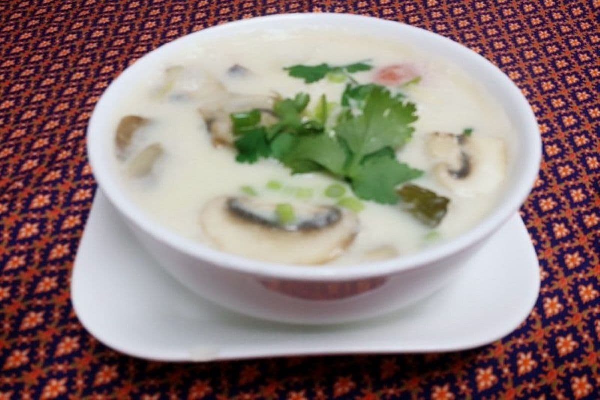S5. Tom Kha (26 oz)