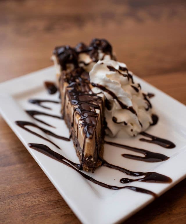 PEANUT BUTTER FUDGE PIE