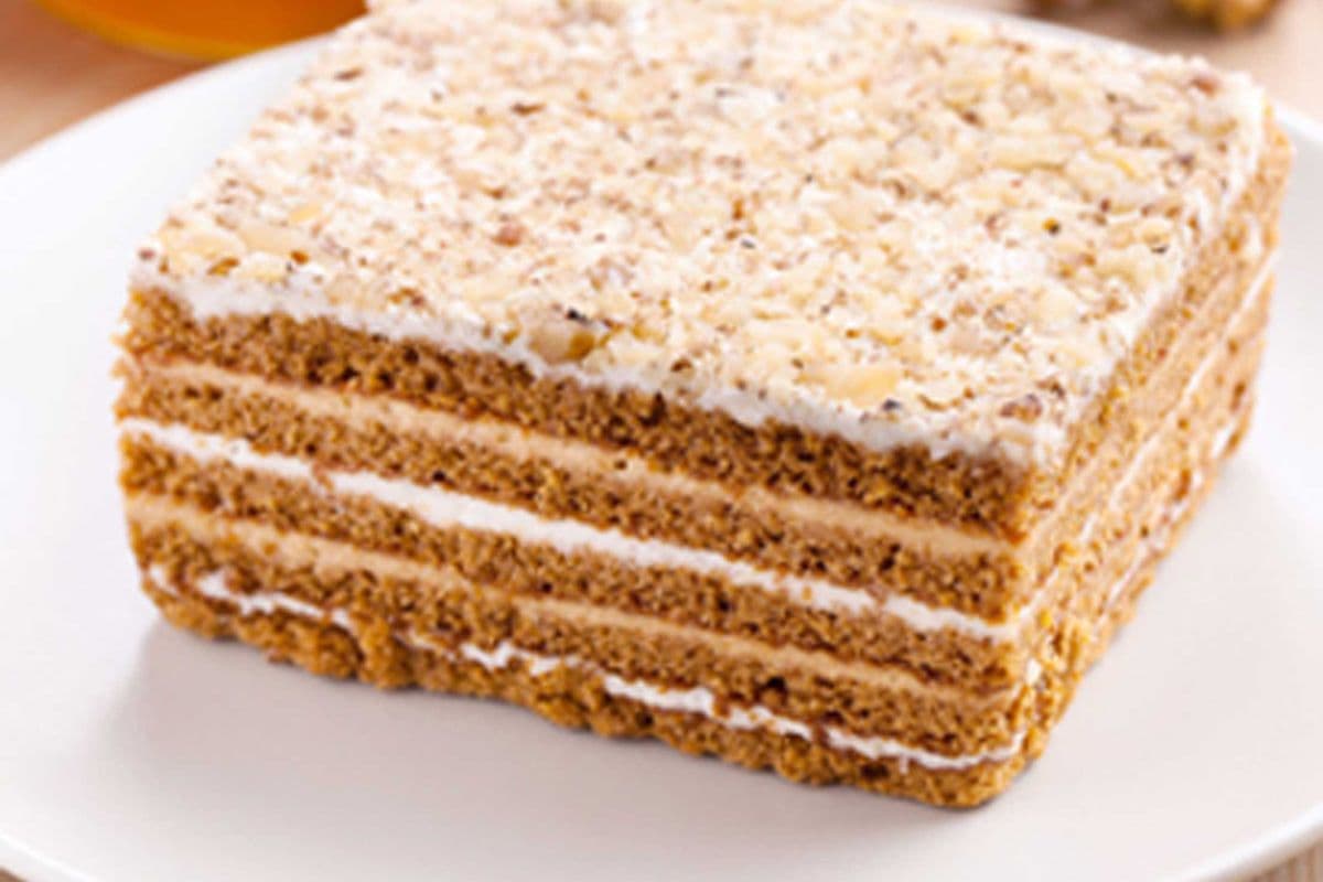 Honey Cake (1 pc)