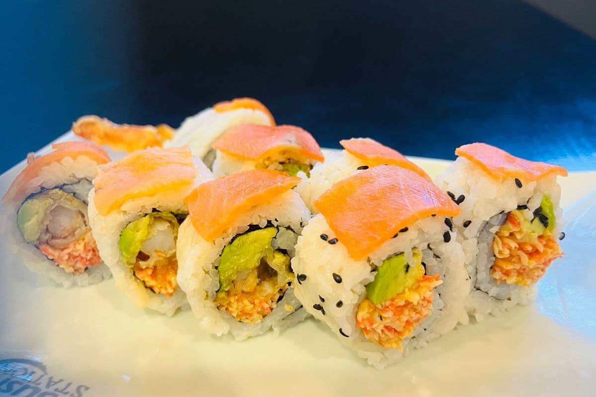 H20. Pink Lady Roll (8 pcs)