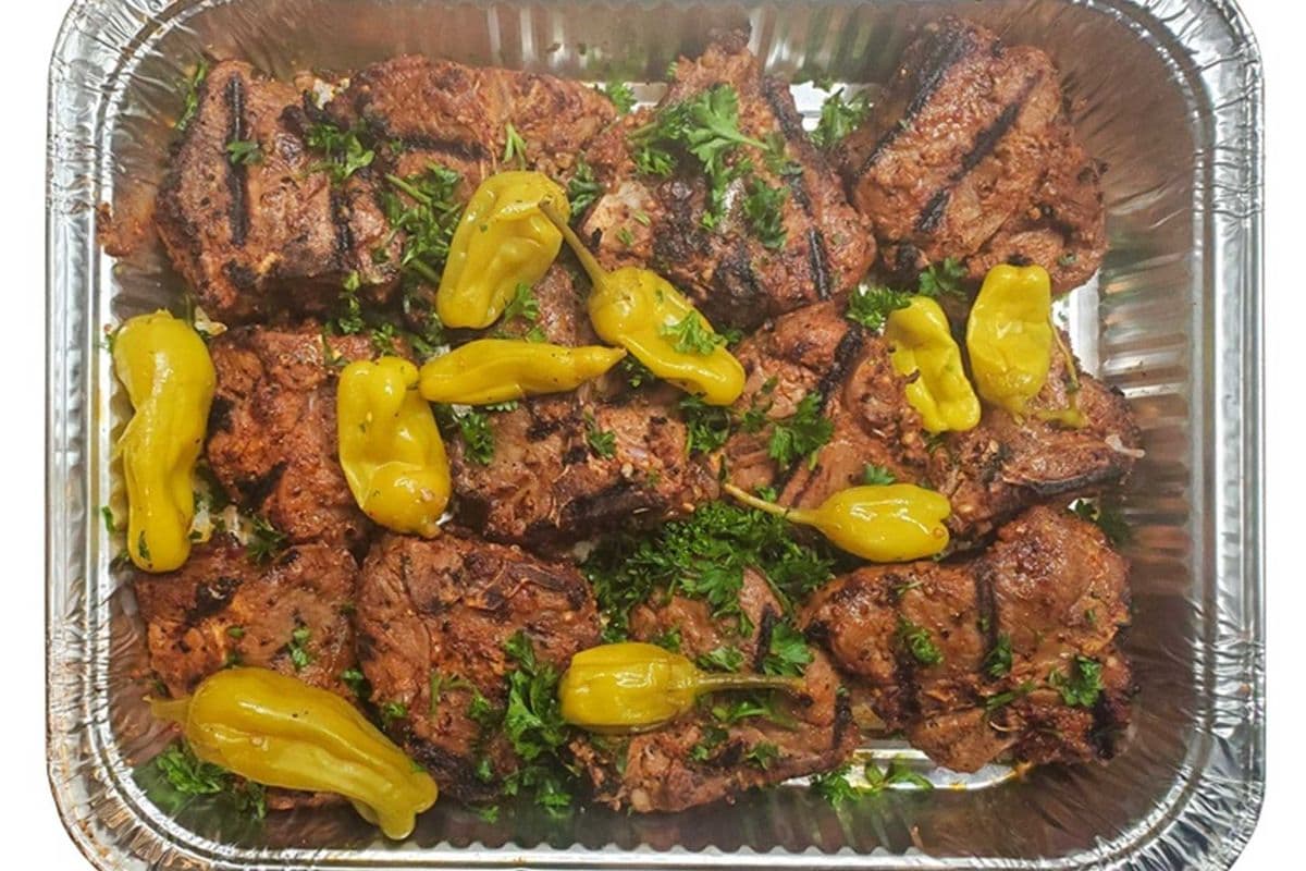 Lamb chops tray with 8 OZ Garlic Sauce