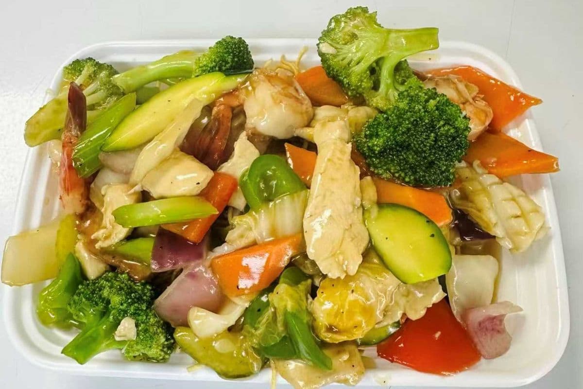 Cantonese Chow Mein or Lo Mein