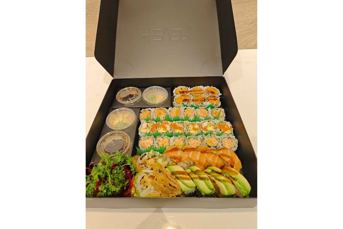 A. Maki Tray (34 pcs)