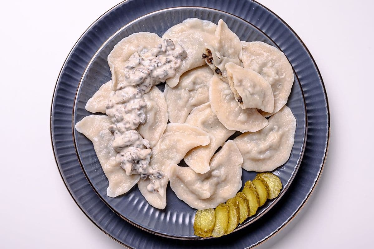 PEROGIES / VARENYKY with MUSHROOMS (12pcs)