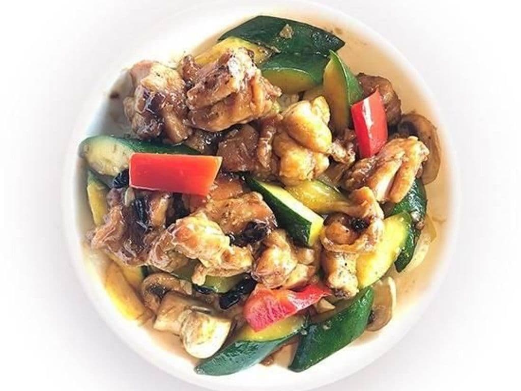 Black Bean Wok Chicken Bowl