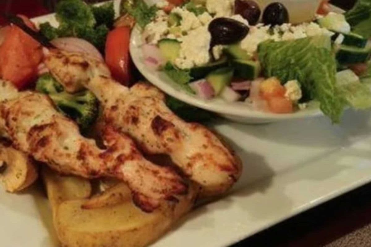 Souvlaki (2pc) Dinner