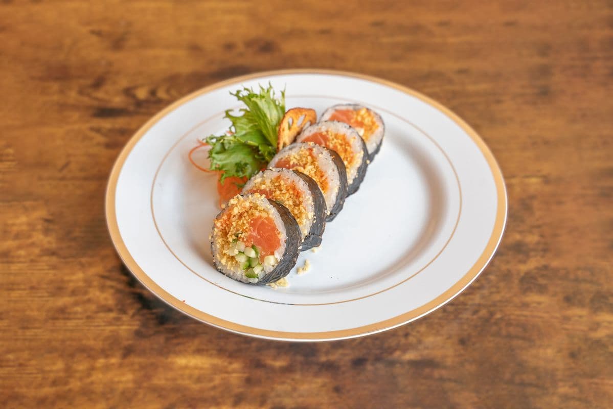 Futomaki au saumon épicé / Spicy Salmon Futomaki