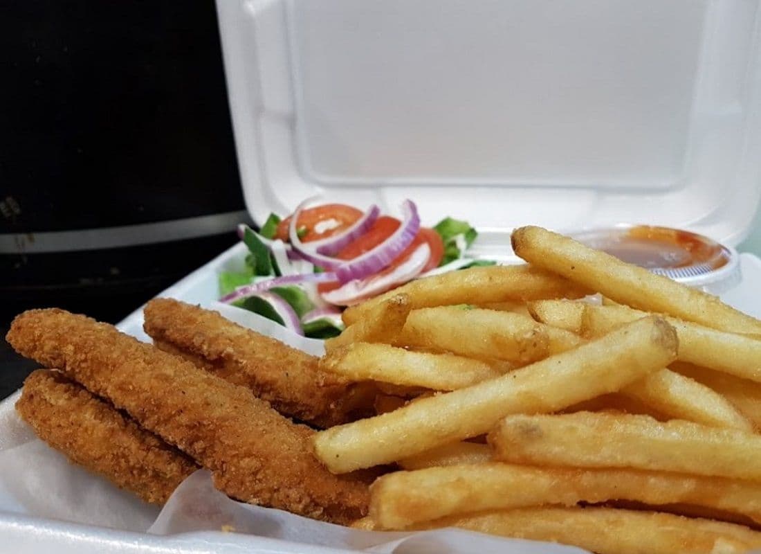 Doigts de poulet avec frite / Fingers chicken with fries