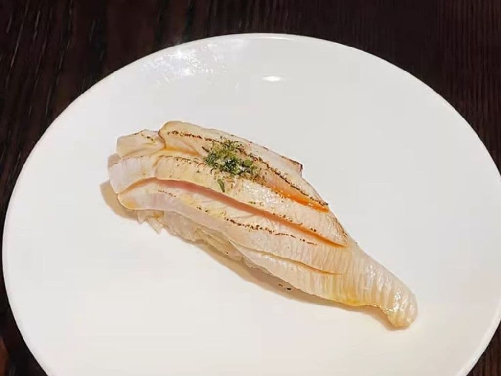 Aburi Hamachi
