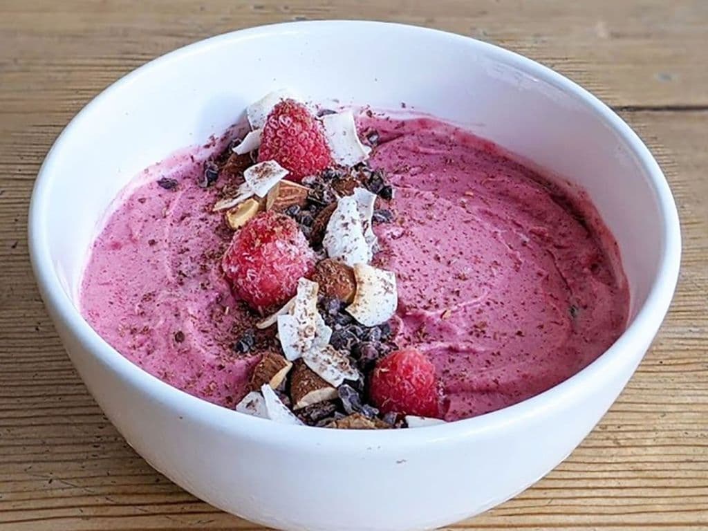 Raspberry Revive Smoothie Bowl