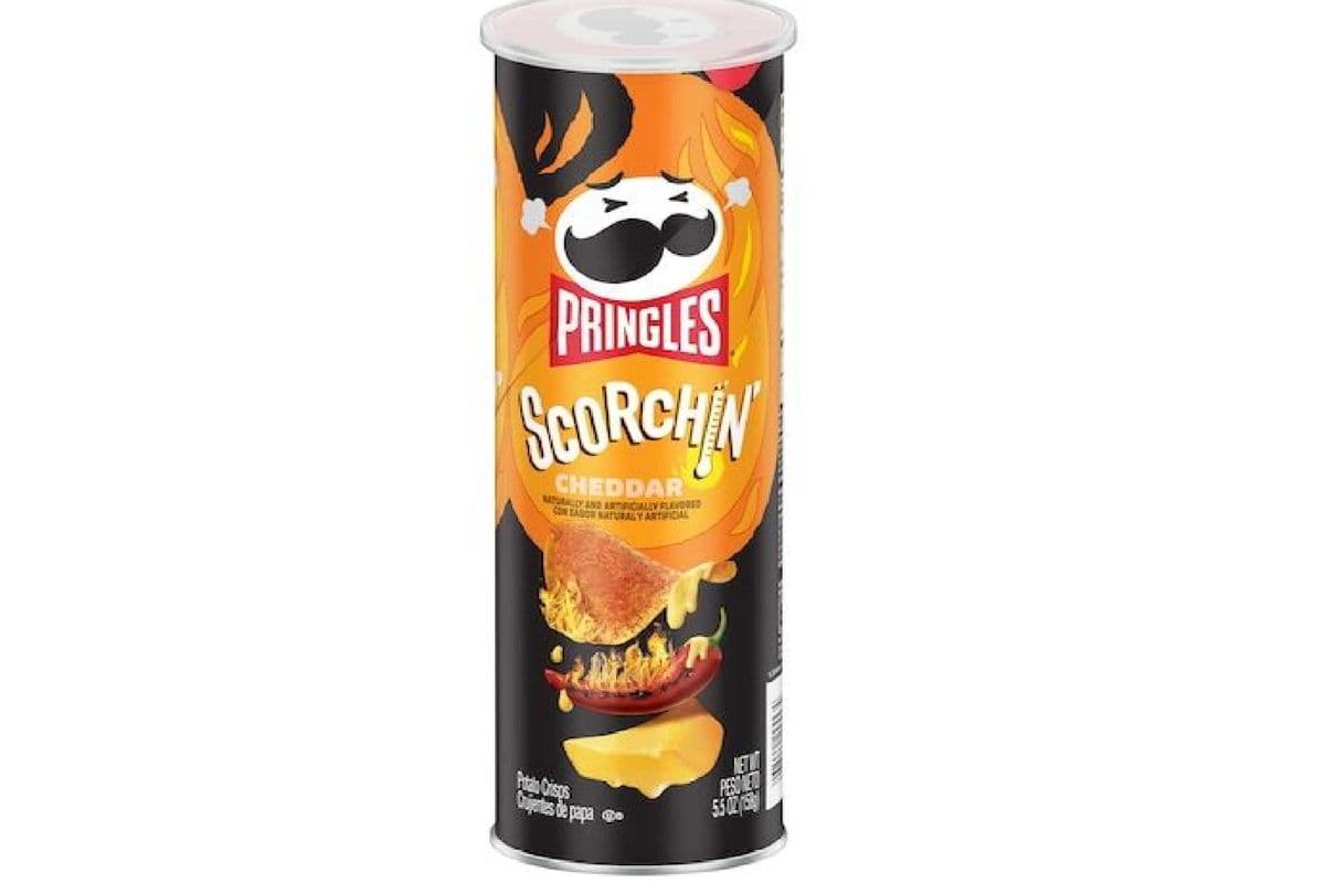 Pringles Scorchin Hot Cheddar Chips