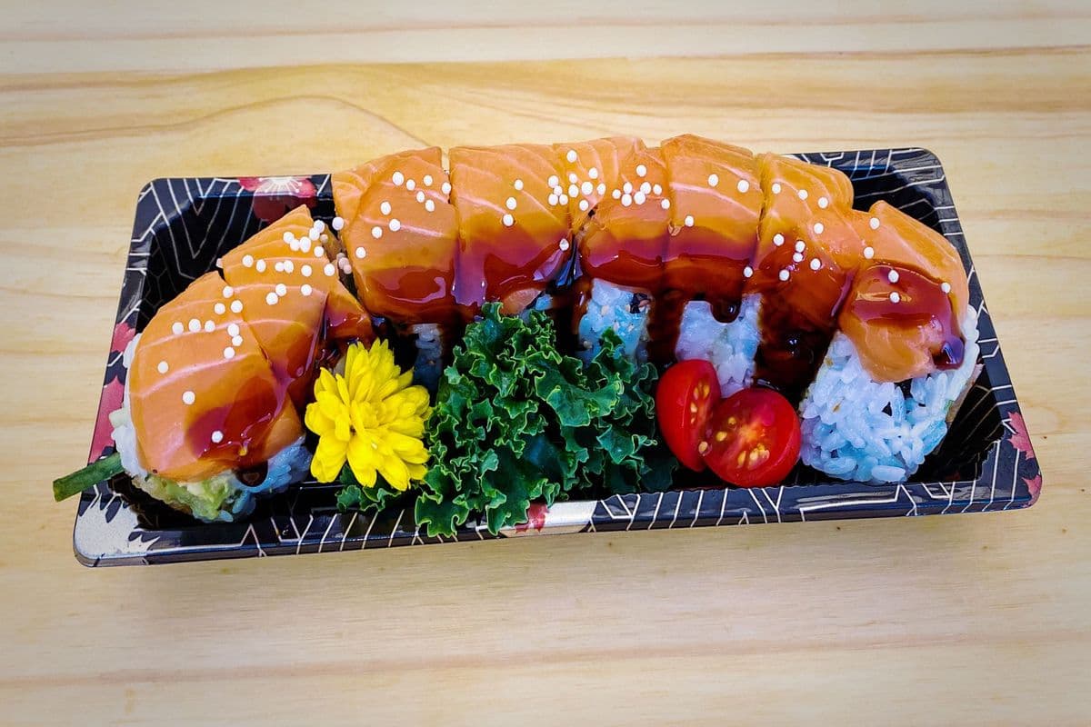 Orange Dragon Roll (8 pcs)