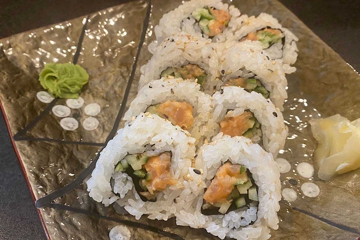 Spicy Tuna Roll (8 Pcs)