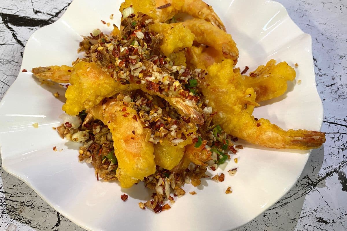 Salt and Pepper Prawn (contains shells)
