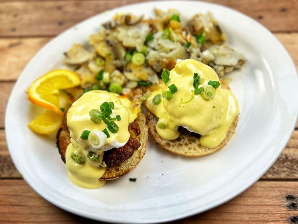 Crab Cake Benny