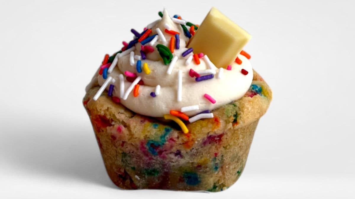 Betty Confetti Cookie Cup