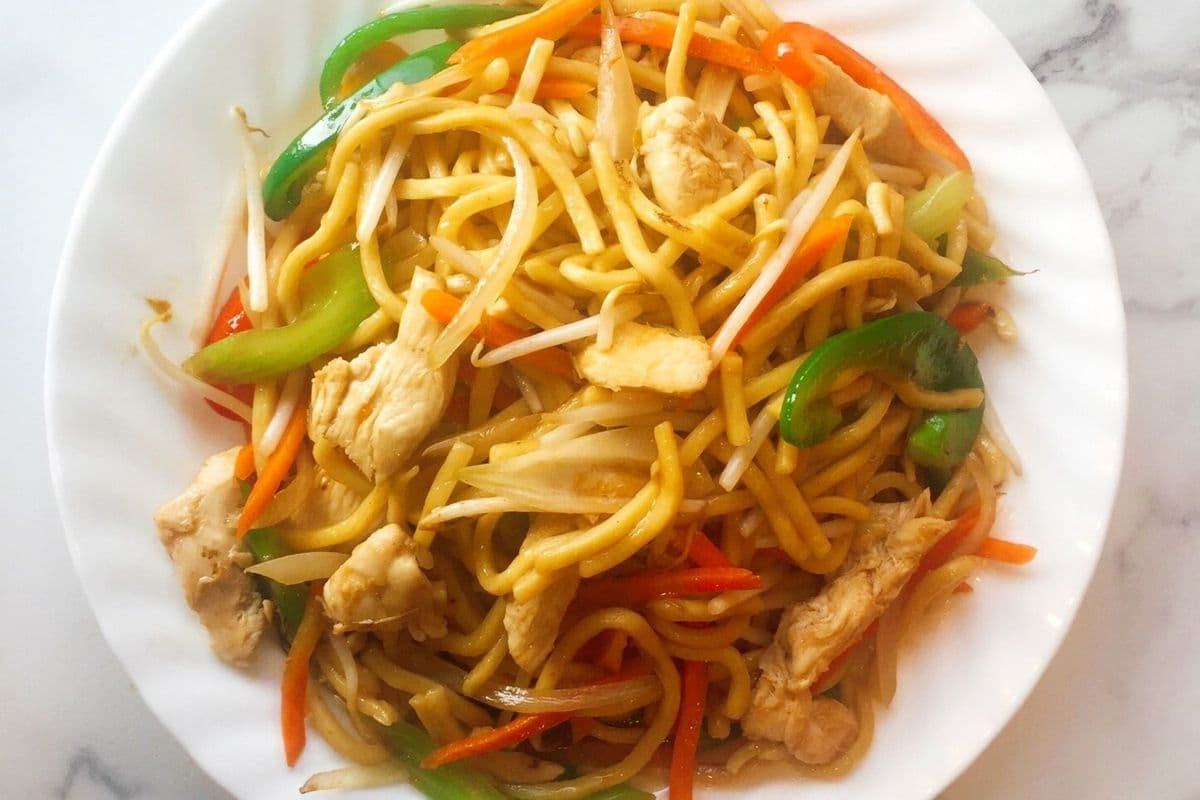 91. Shanghai Noodles with Chicken, Pork, or Beef