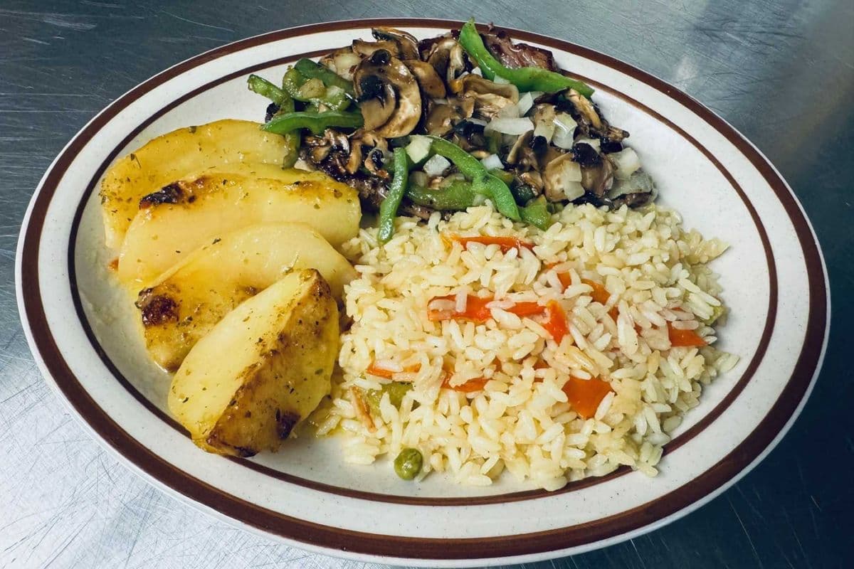 Steak Dinner (6 oz)
