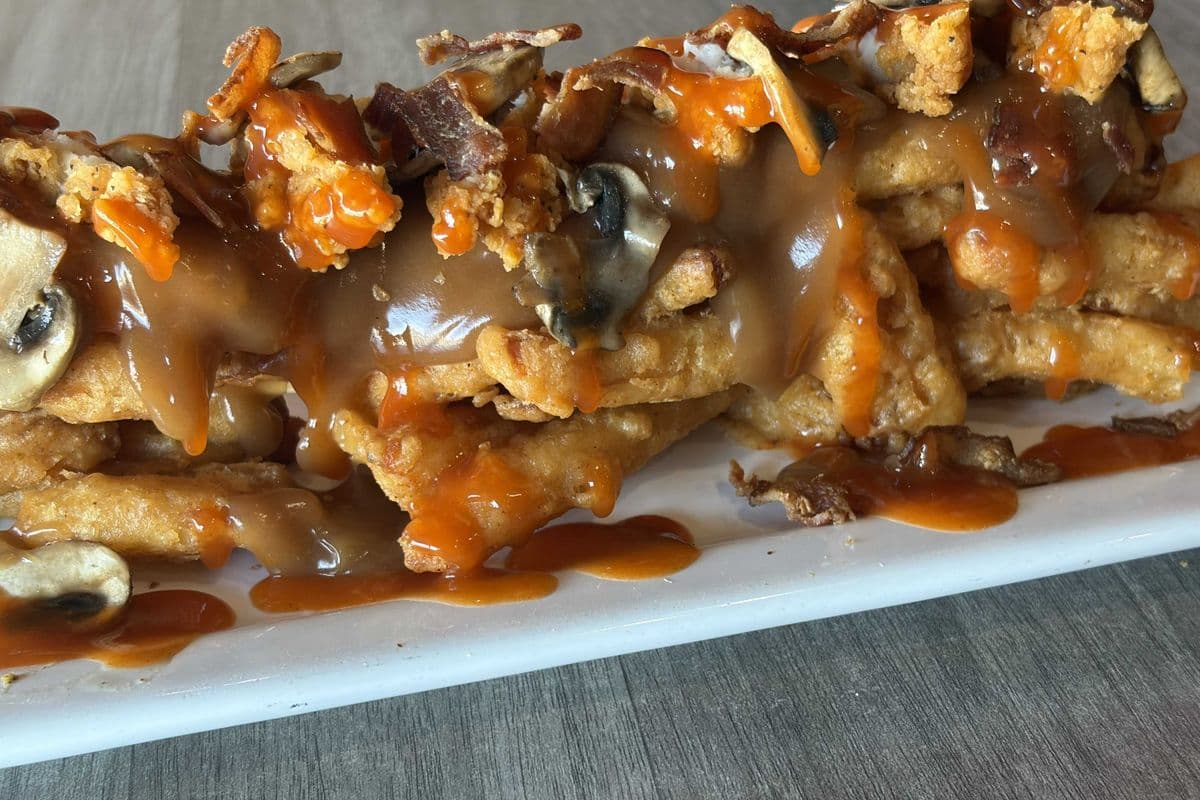 Hot N' Honey Poutine