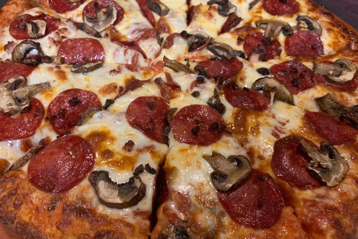 Large Canadian Pizza