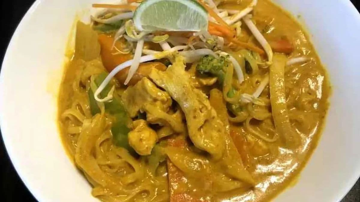 Coconut Golden Curry Noodles Bowl
