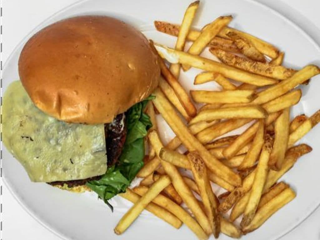 BRG DeLux with Cheese - D