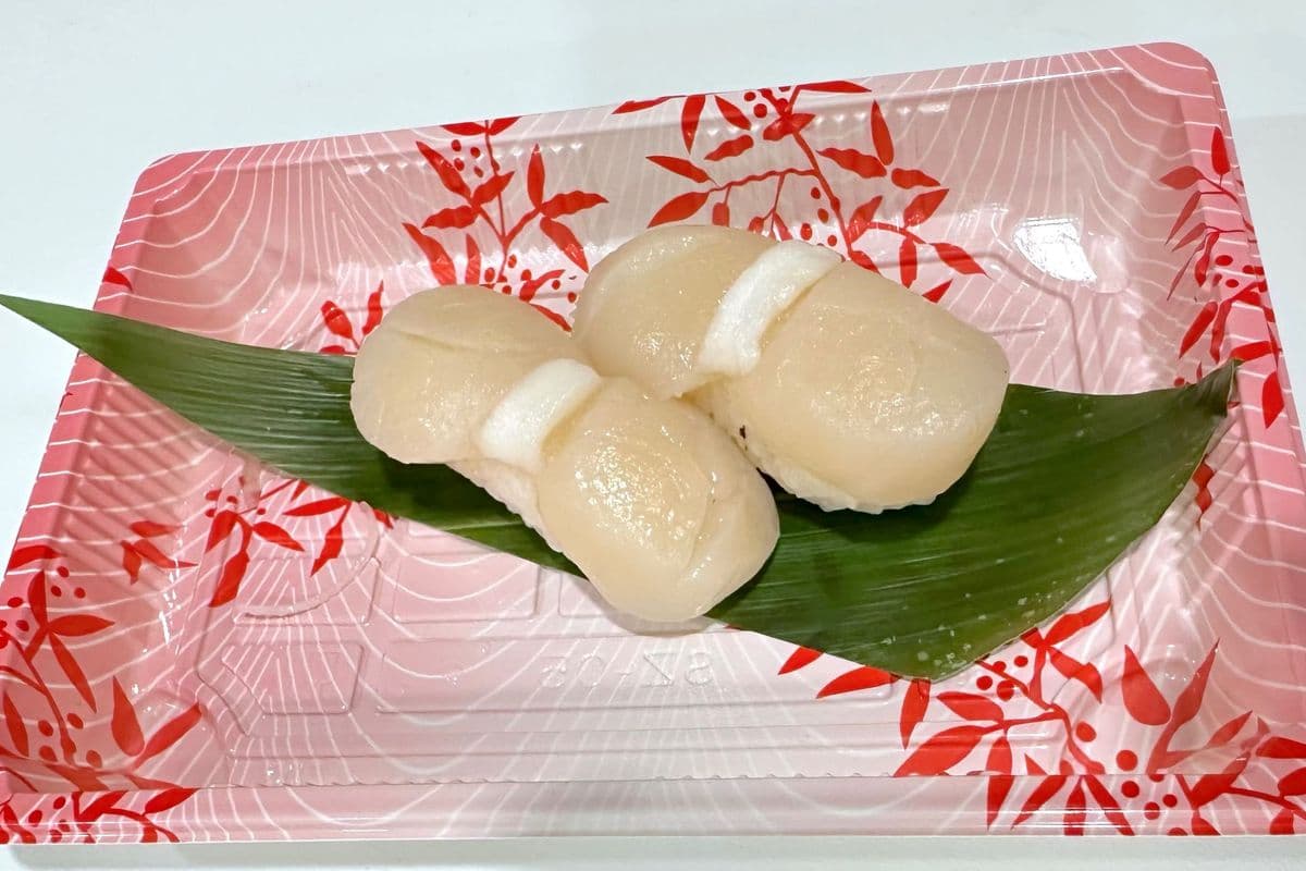 Sea Scallop Sushi (2 pcs)