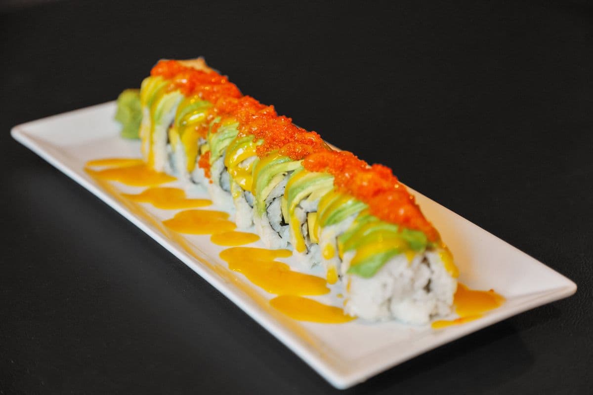 Mango Rose Roll (8 pcs)