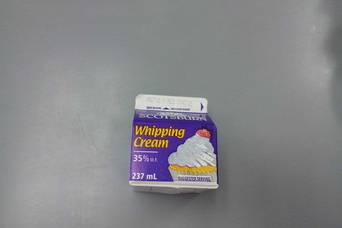 Scotsburn whipping cream (35%)