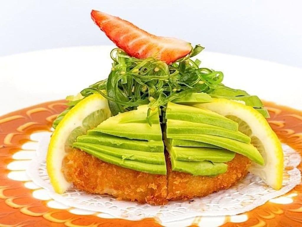 602. Avocado Pizza