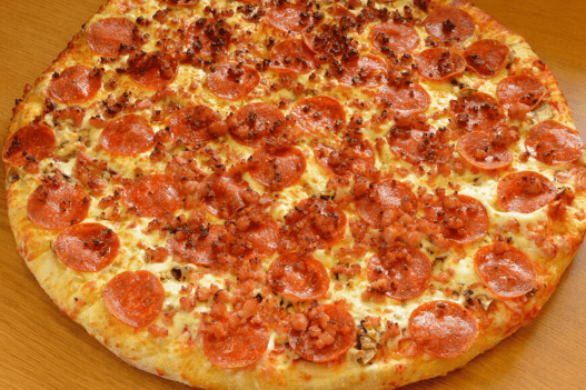 Large Canadian Pizza