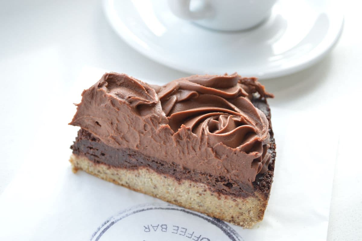 Chocolate Banana Cake (1 x 1 Slice)