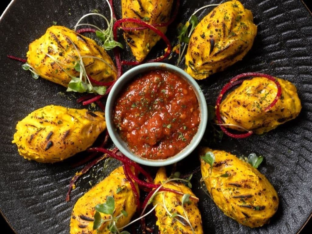 Tandoori Veg Paneer Momos