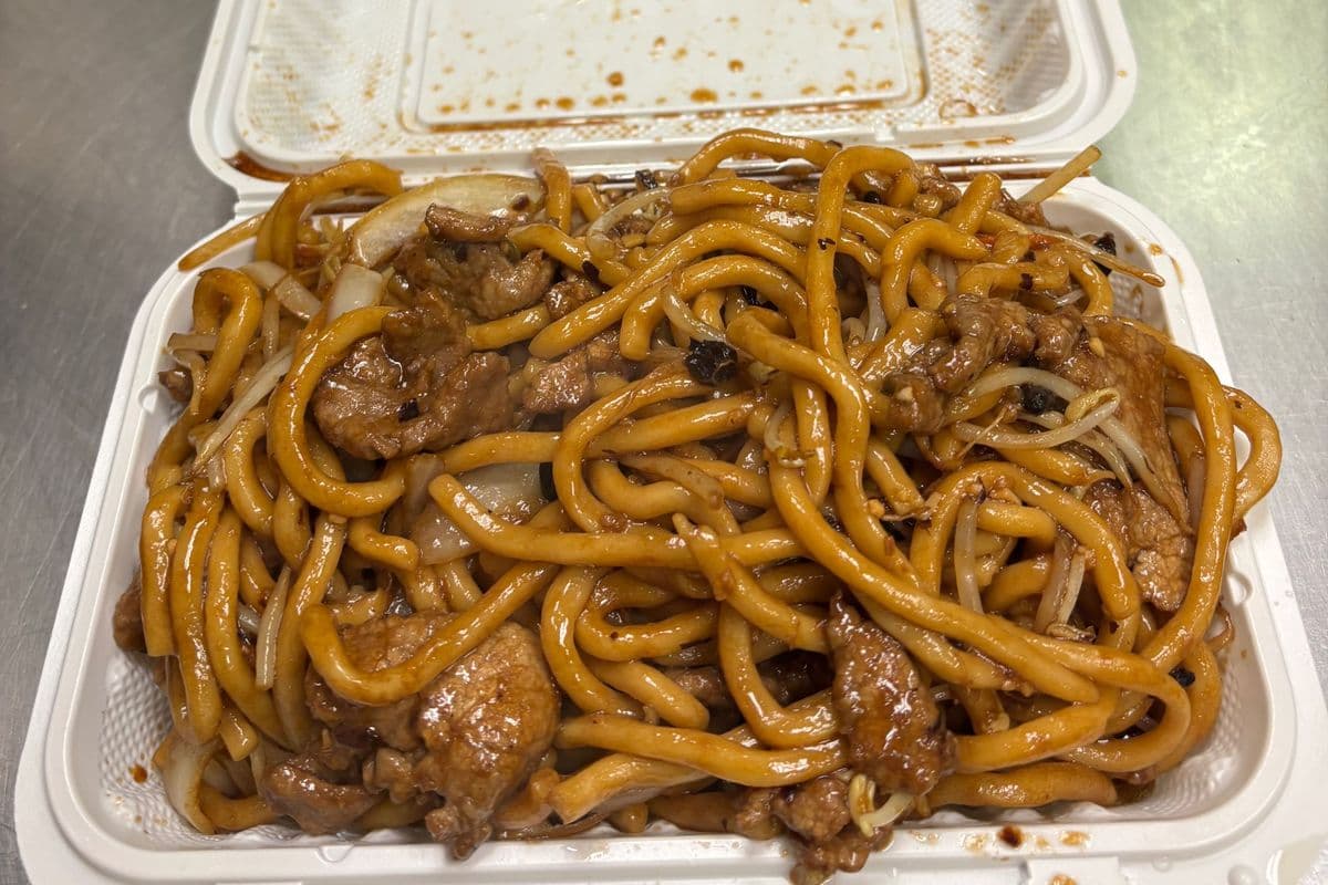 N4. Shanghai Noodles with Black Bean