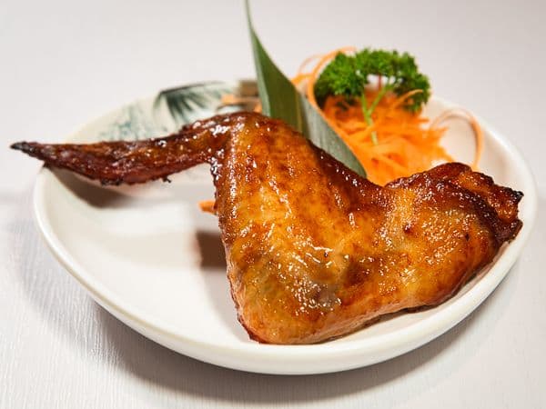 5.Orlean's Chicken Wings (4 pcs)