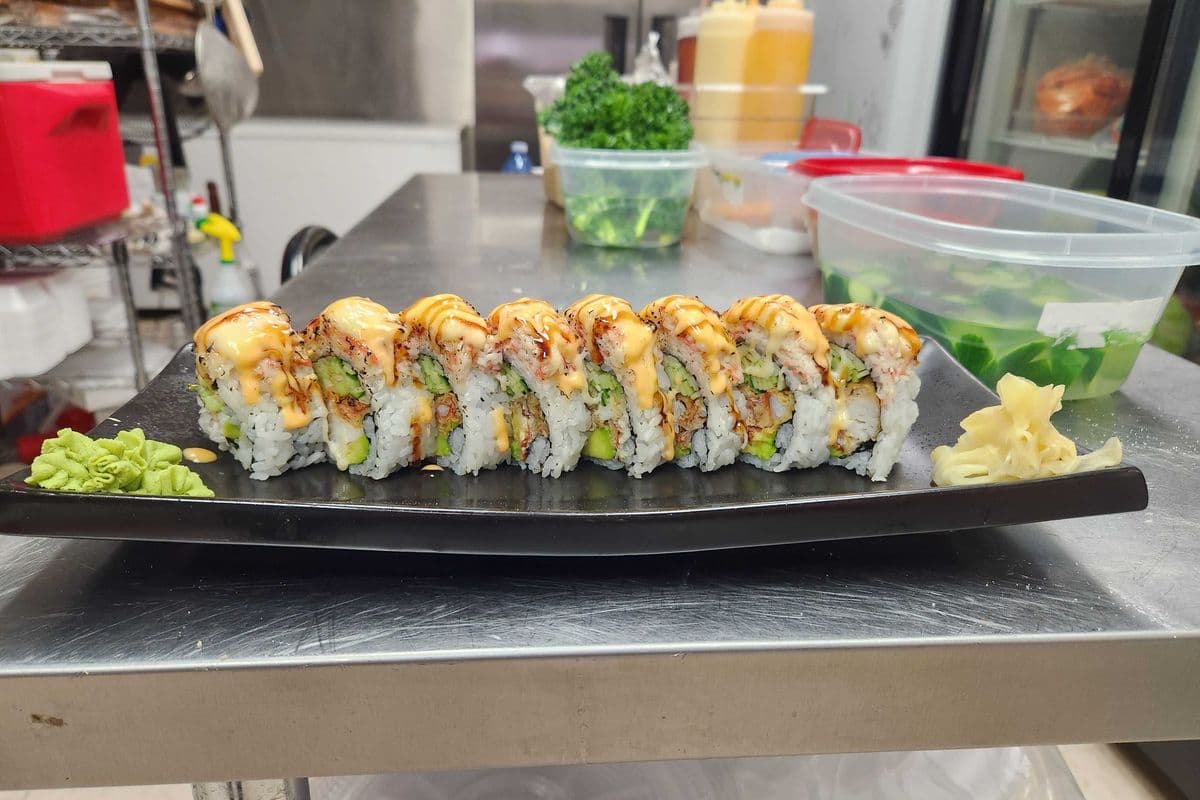 Double Crab Roll (8 pcs)
