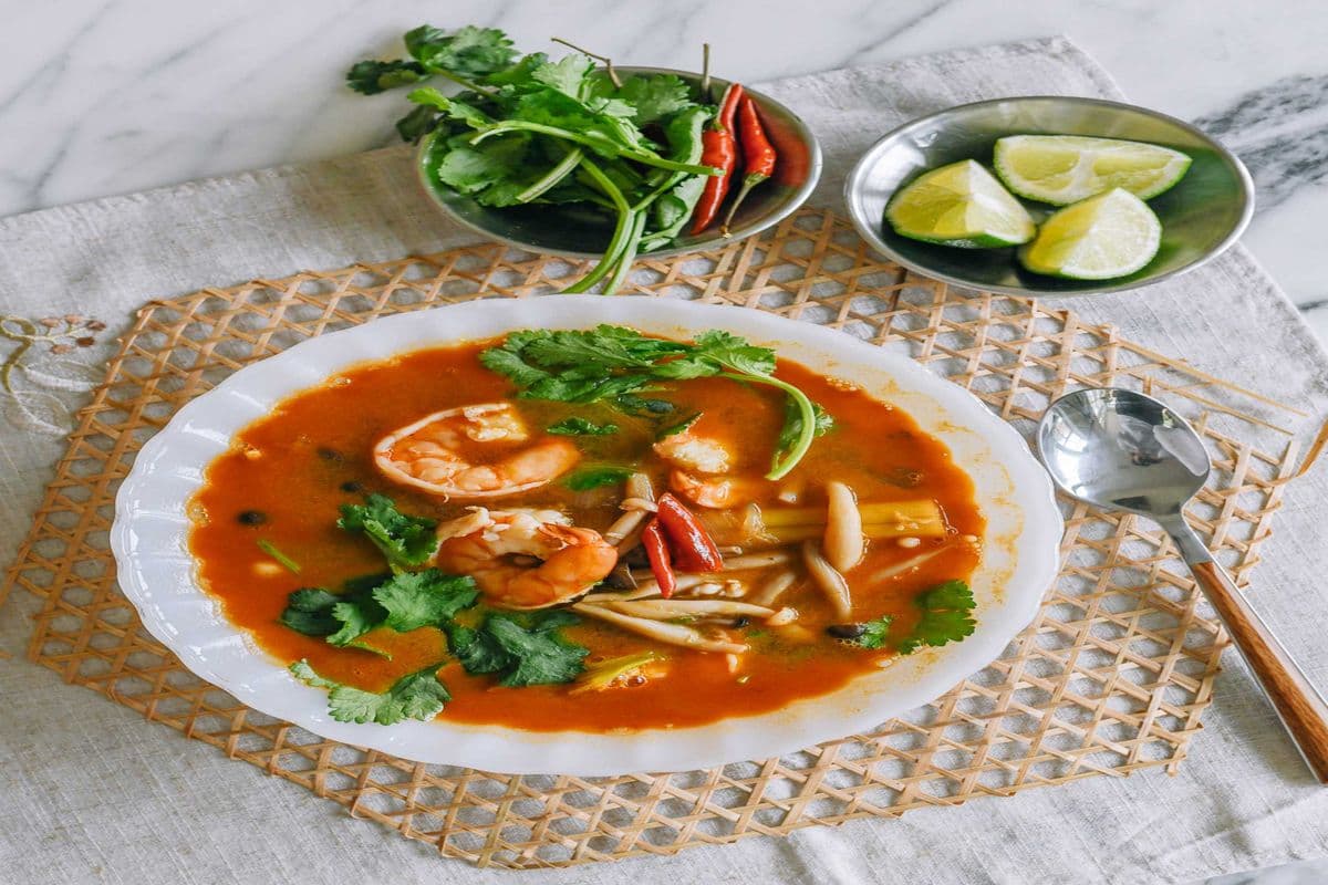 23.Tom Yum Kai