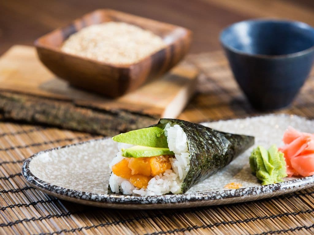 Spicy Scallop Handroll