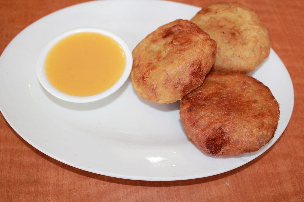 Salt Fish Cakes (3 pcs)