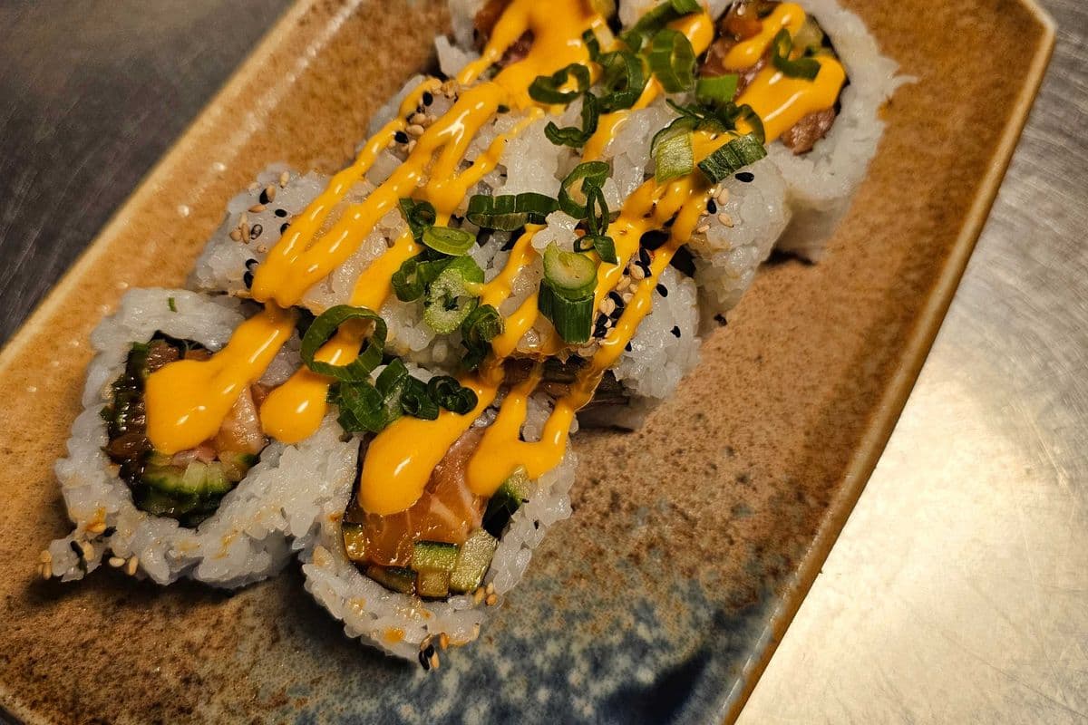 Spicy Salmon Roll