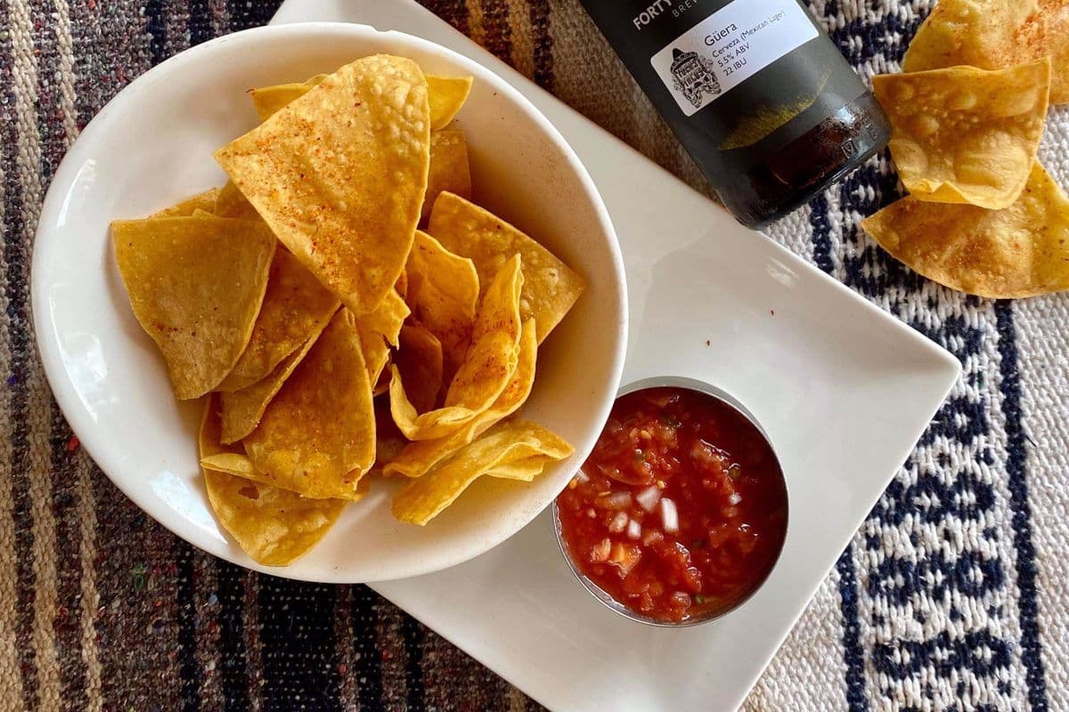 Totopos and Salsa