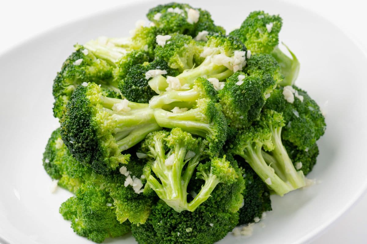 605. Broccoli Stir Fried with Minced Garlic 蒜蓉西蘭花