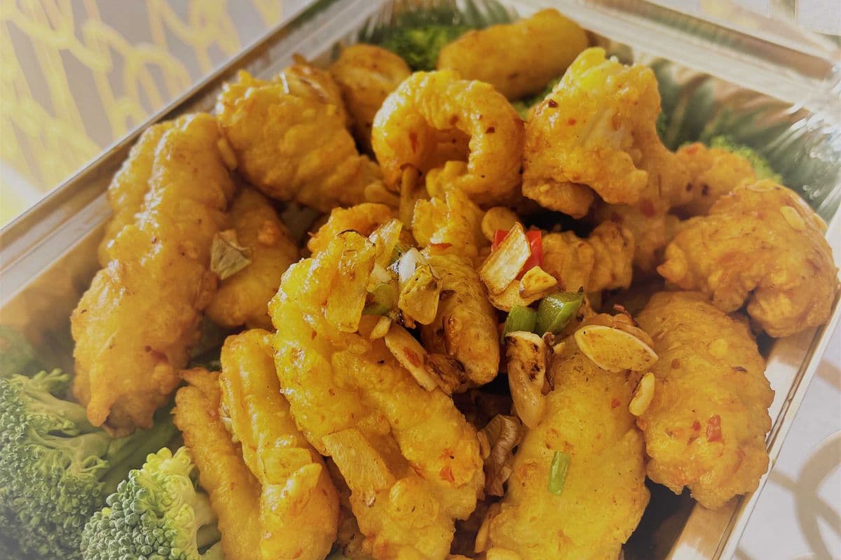 E24. Salt & Pepper Squid