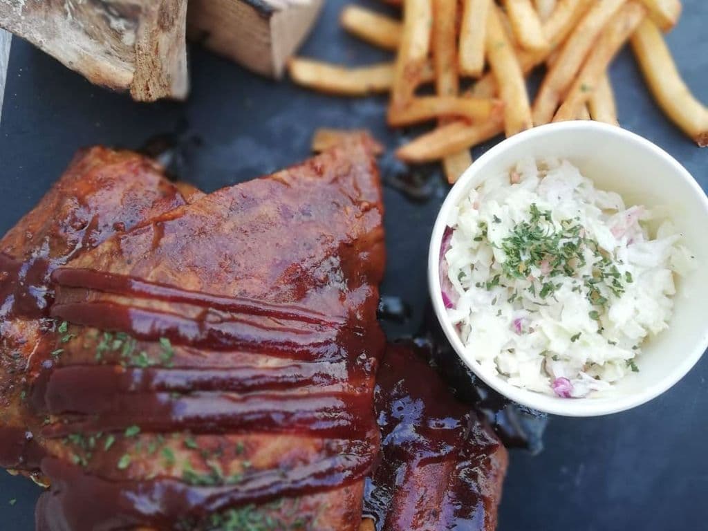 FEAST #1: 1 Meat+2 Sides