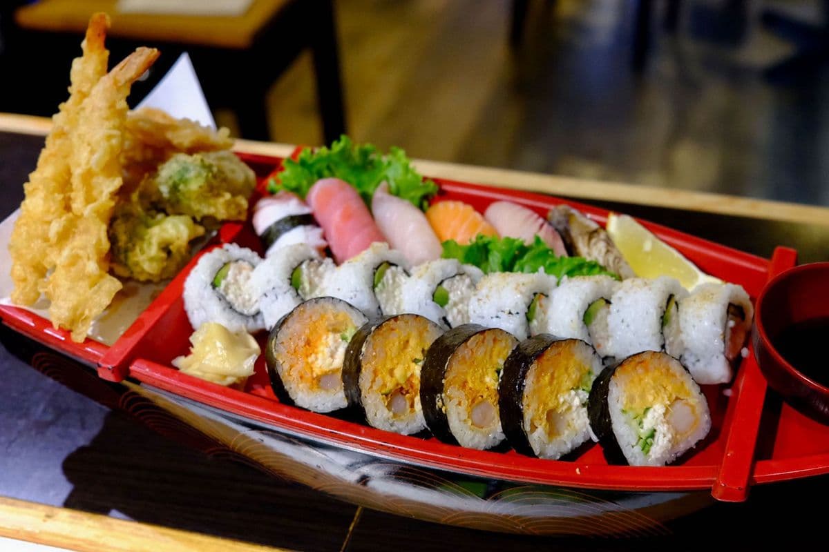 Love Boat (Serves Two)