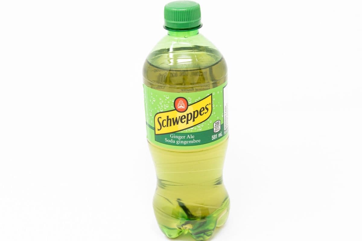 Schweppes Ginger Ale (591 ml)