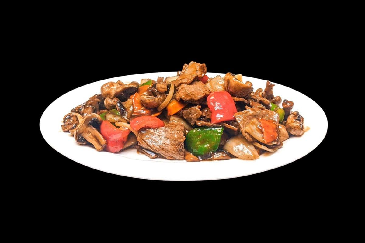 142. Stir-Fried Sliced Beef and Mushrooms